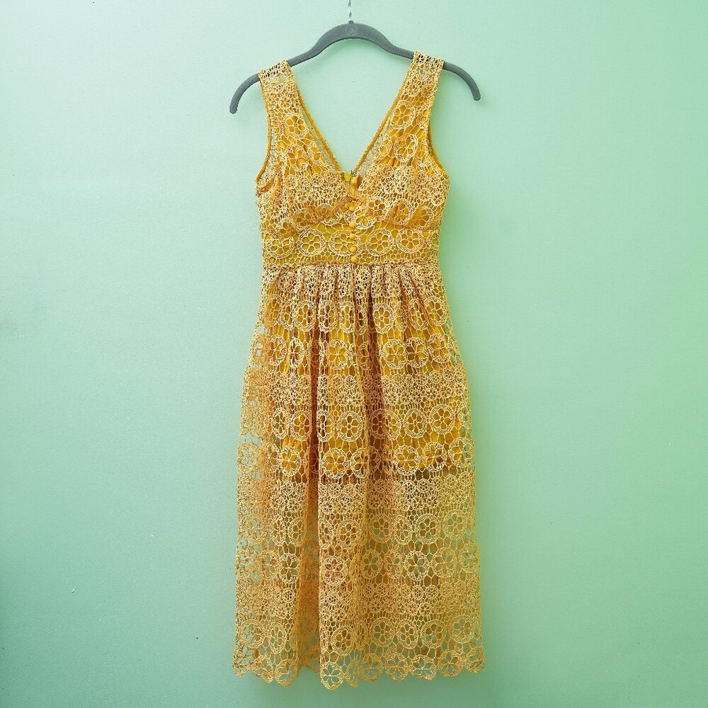 Lulu's yellow lace midi dress